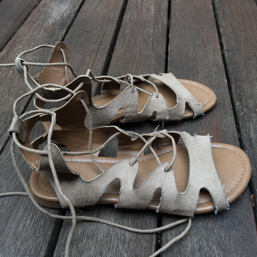 Sandals - Picture 7 of 8